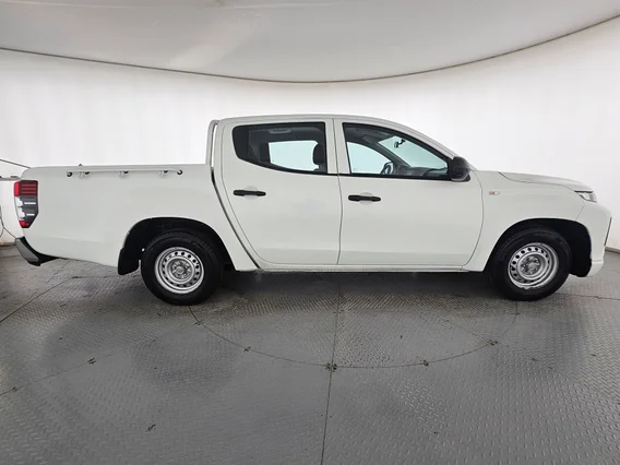 ميتسوبيشي L200 DC 4x2 2021 