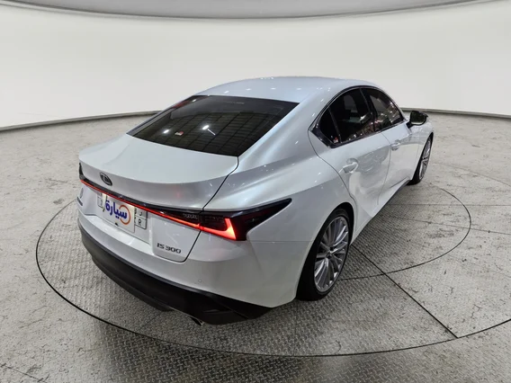 Lexus IS 300 2024 