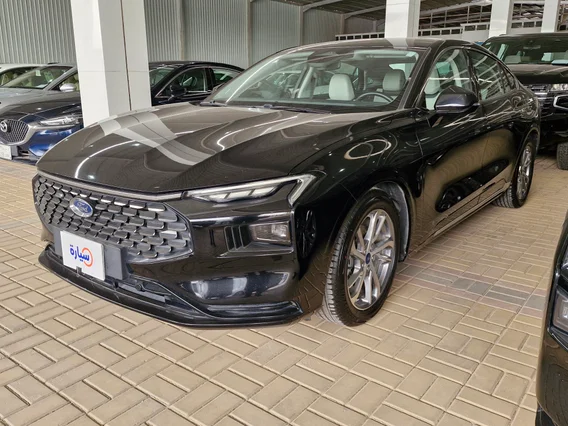 Ford Taurus Trend 2024 