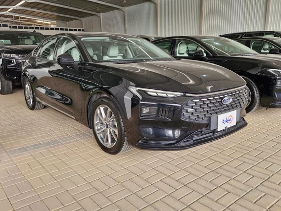 Ford Taurus Trend 2024 