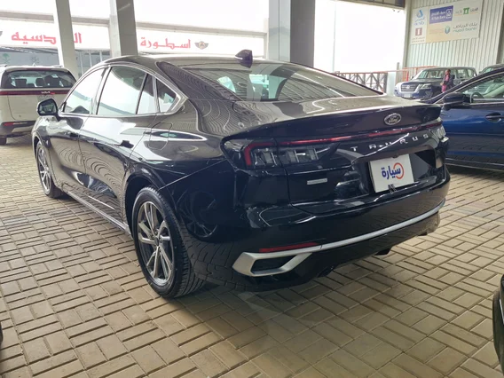Ford Taurus Trend 2024 
