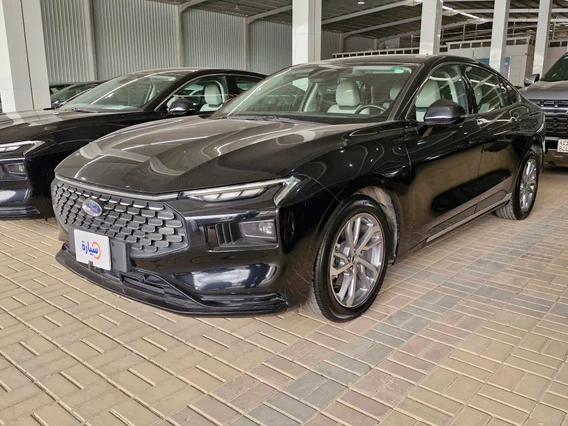 Ford Taurus Trend 2024 