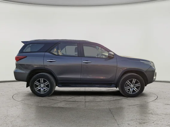 Toyota Fortuner GX 2021 دبل