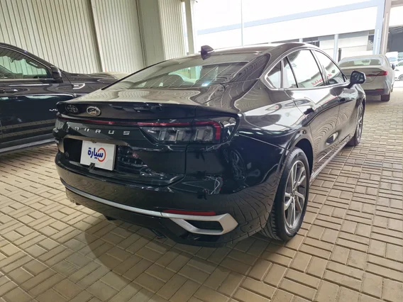 Ford Taurus Trend 2024 