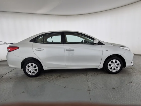 Toyota Yaris  Y 2021 