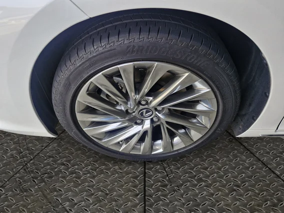 لكزس ES 350 DD 2025 