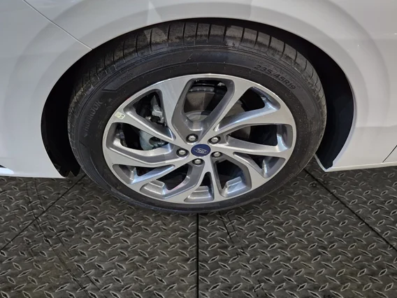 Ford Taurus Titanium 2026 