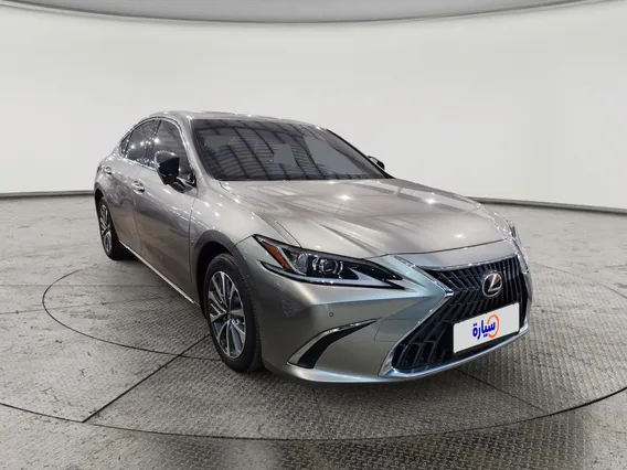 Lexus ES 300 AH Hybrid  2023 