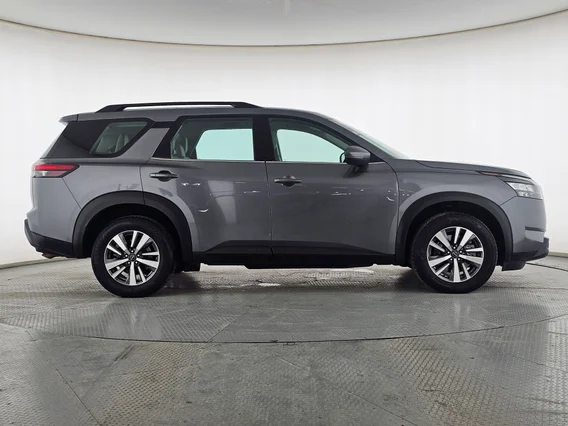 نيسان باثفندر S 2024 