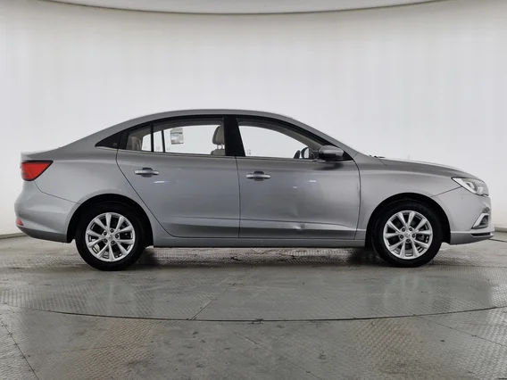 ام جي 5 COM 2022 