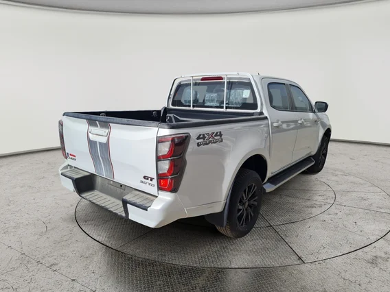 Isuzu D-max GT 2026 دبل