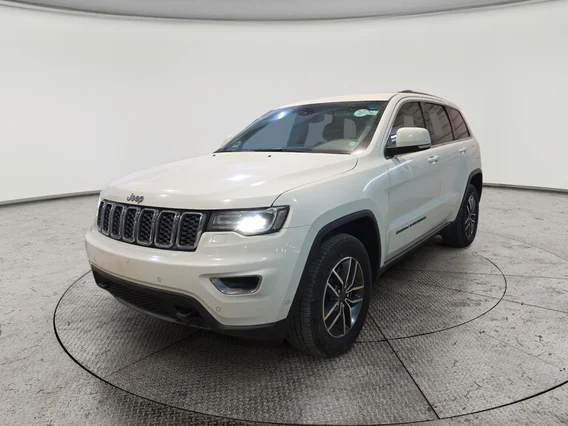 Jeep Grand Cherokee لاريدو 2021 
