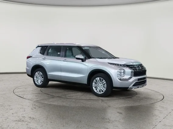 ميتسوبيشي اوتلاندر الشكل الجديد MID LINE 2025 