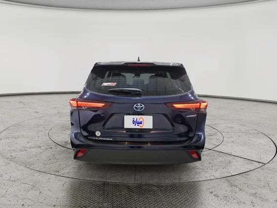 تويوتا هايلاندر LE 2024 