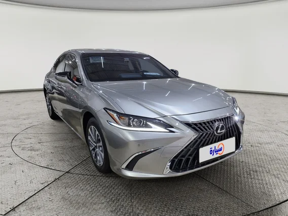 Lexus ES 300 AH Hybrid  2024 