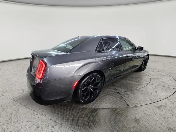 كرايسلر 300 S 2021 