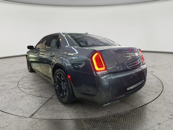 كرايسلر 300 S 2021 