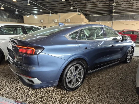 Ford Taurus Trend 2024 