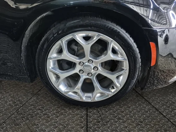 كرايسلر 300 C 2020 