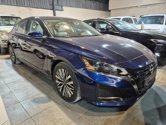 Nissan Altima SV 2023 