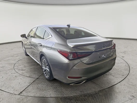Lexus ES 350 DD 2025 