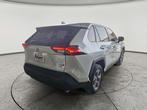 Toyota RAV4 LE 2025 