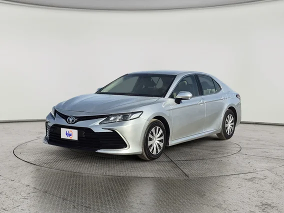 Toyota Camry  LE 2024 