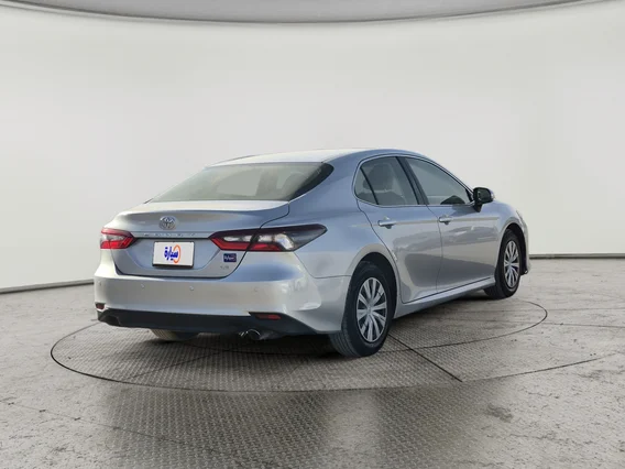 Toyota Camry  LE 2024 