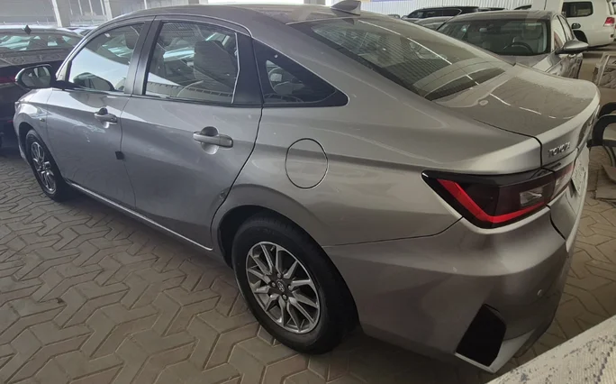 تويوتا يارس Y 2023 