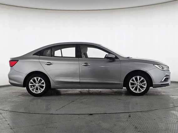 ام جي 5 COM 2022 