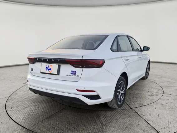 Geely Emgrand GS 2024 