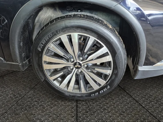 Mitsubishi Outlander CLS 2020 