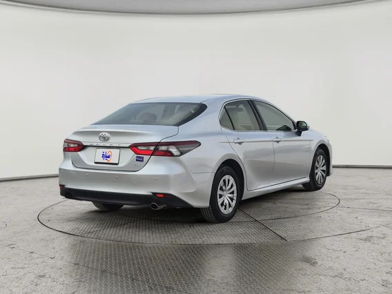 Toyota Camry  LE 2024 