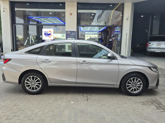 تويوتا يارس Y 2023 