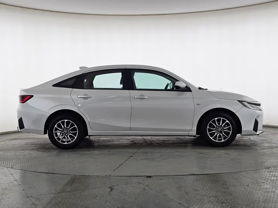 تويوتا يارس Y 2023 