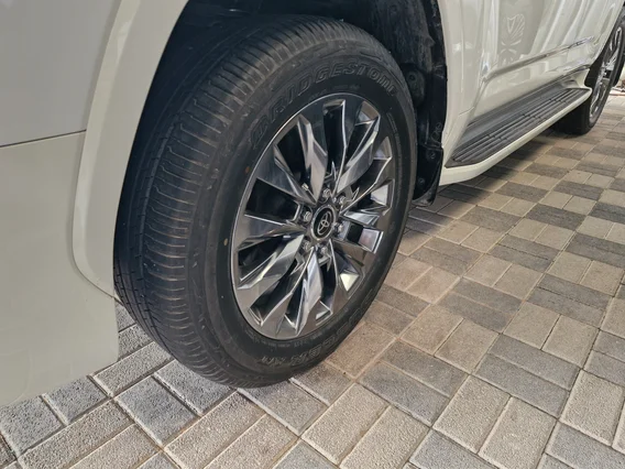 Toyota Land Cruiser GXR4 2025 