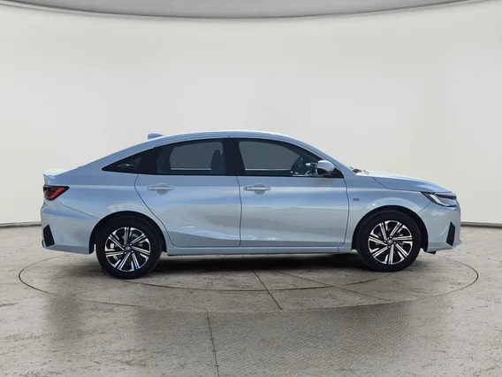 تويوتا يارس Y Plus 2024 