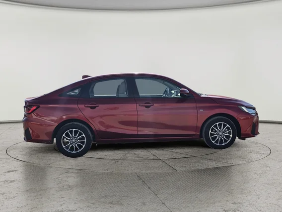 تويوتا يارس Y 2023 