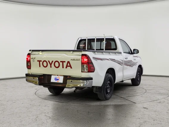 Toyota Hilux GLX 2024 