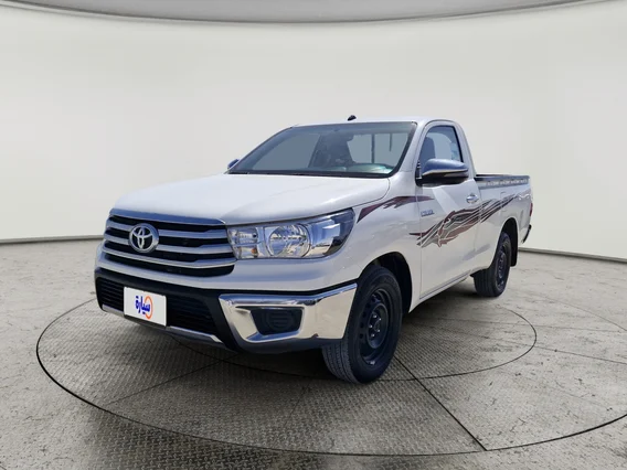 تويوتا هايلكس GLX 2024 