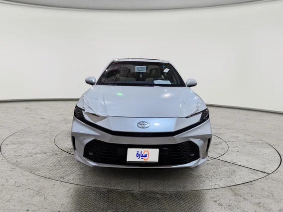 تويوتا كامري LE 2025 