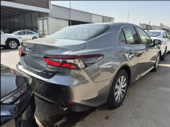 تويوتا كامري LE STD 2024 