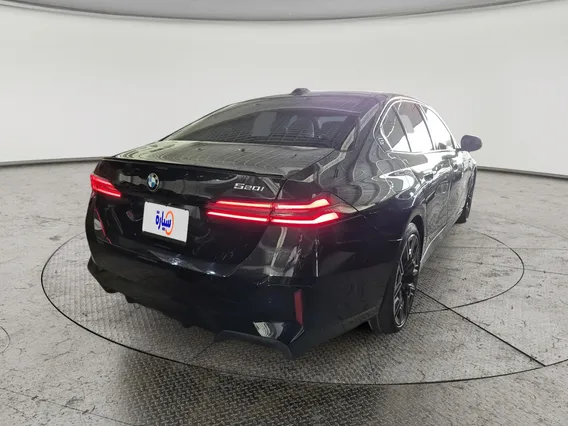 بي ام دبليو الفئة الخامسة 520i 2026 