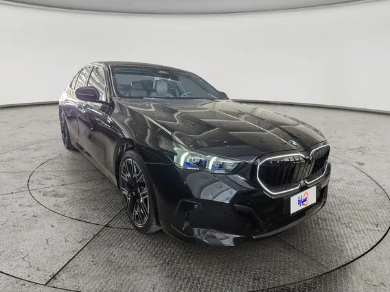 بي ام دبليو الفئة الخامسة 520i 2026 