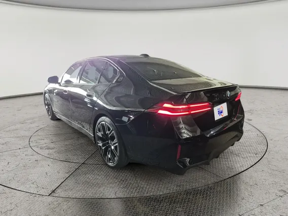 بي ام دبليو الفئة الخامسة 520i 2026 