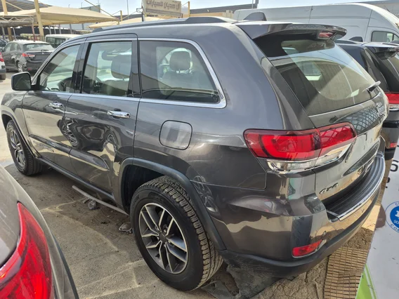 جيب جراند شيروكي ليمتد 2021 