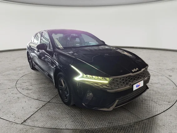 Kia K5 LX 2022 