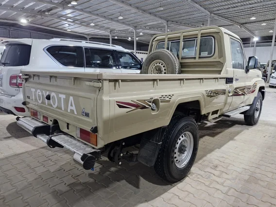 تويوتا شاص LX 2024 