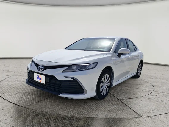 تويوتا كامري LE 2024 