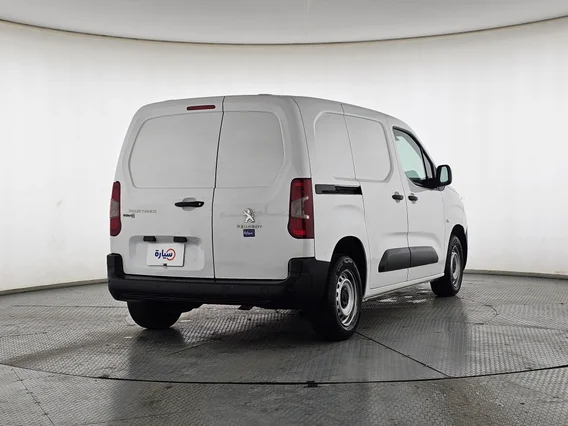 بيجو بارتنر Short van 2022 